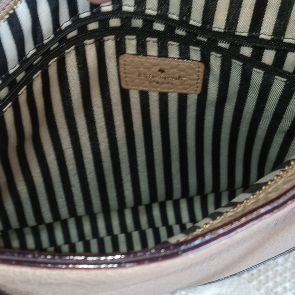 Kate Spade leather purse - Picture 5 of 8